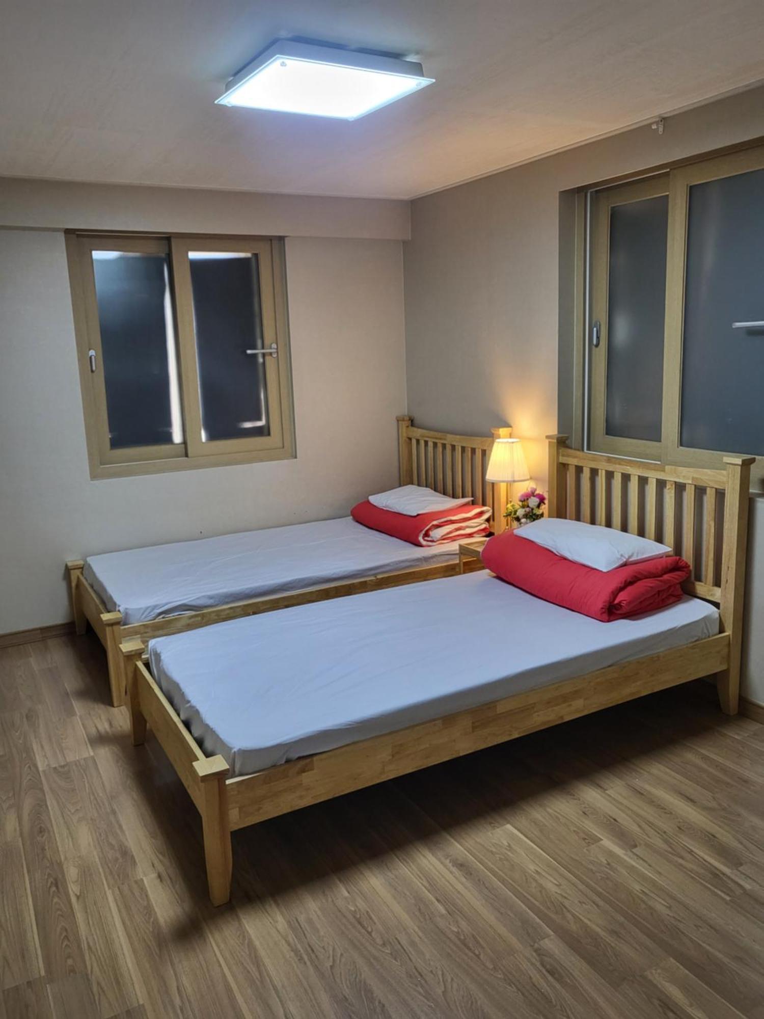 Red Guesthouse Seoul Eksteriør billede